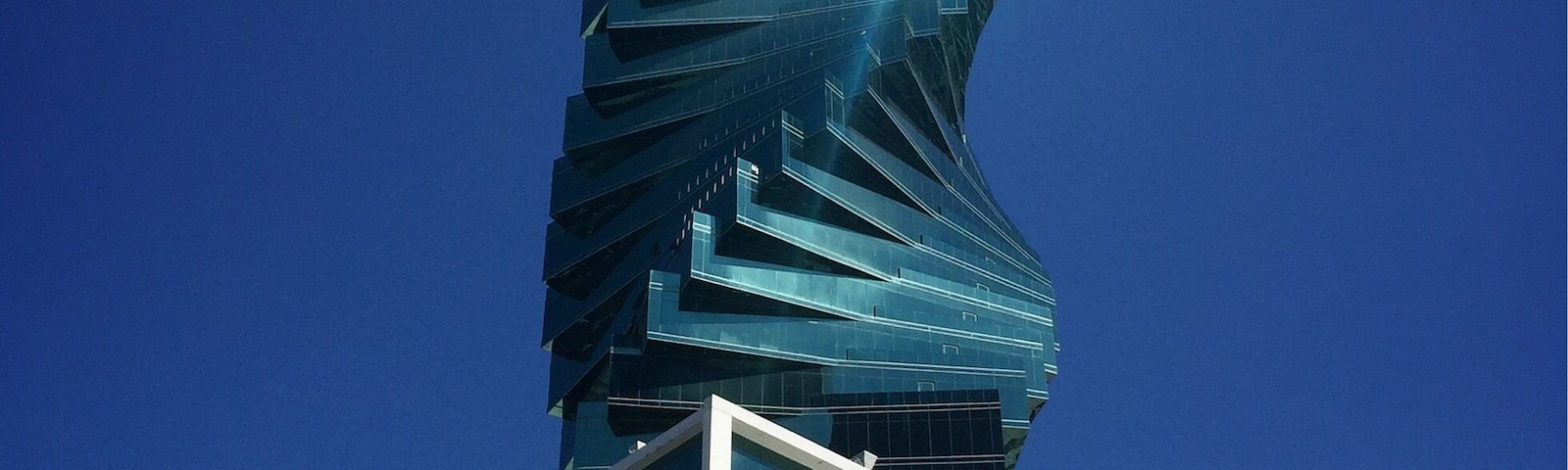 The F&F Tower 242,9m (previously known as the Revolution Tower) is an office tower in Panama City. Emporis selected the F&F Tower among the top 10 best skyscrapers of the year in 2011, ranking it 7th out of the 10 Emporis Skyscraper Award winners for its architectural excellence regarding the design of building and its functionality. It is also one of the most iconic buildings of Panama City. #tower #revolutiontower #spiral #spiraltower