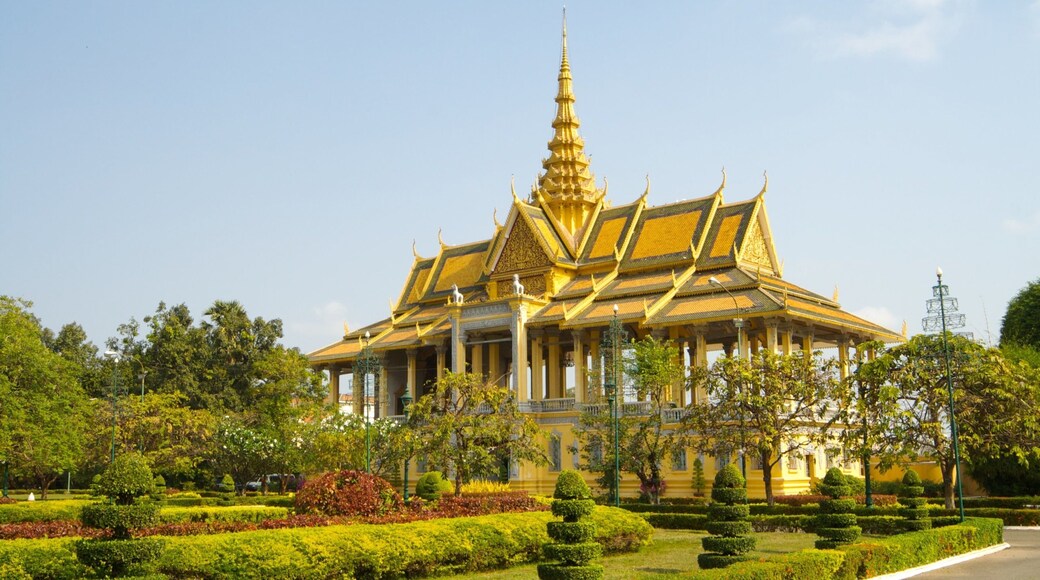 Cambodia showing a temple or place of worship
