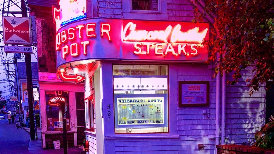 #culture Provincetown Massachusetts is a haven for artists. Any walk down its main drag commercial street ignites all of the senses