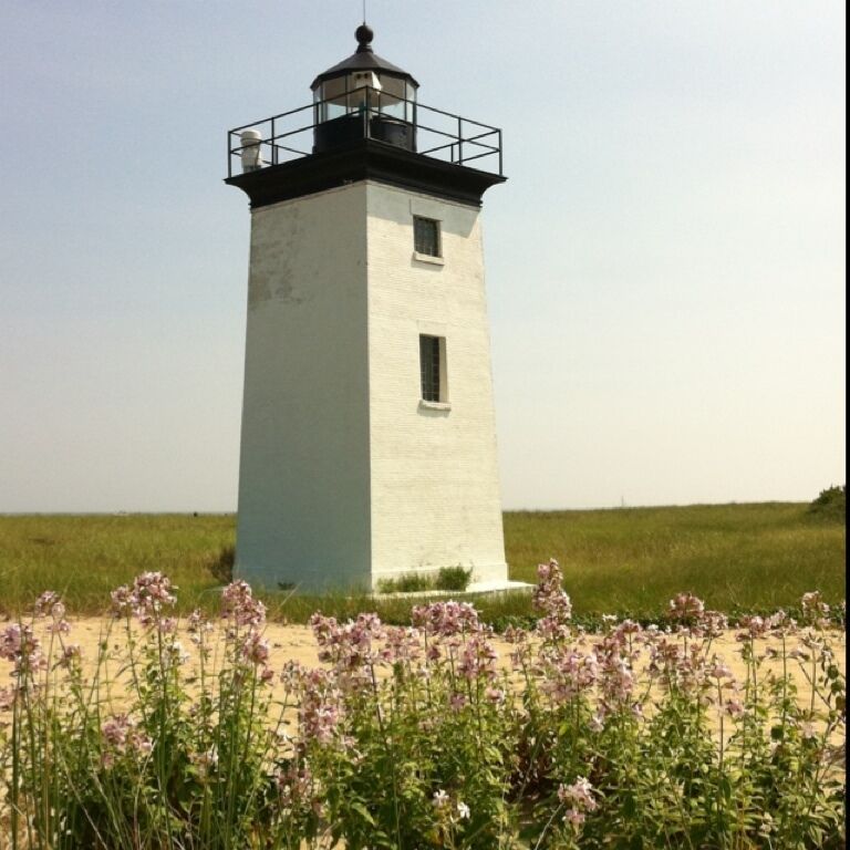 Like most lighthouses in the US, this one is automated. The Fast Ferry from Boston to Provincetown goes right by on the way into the harbor.