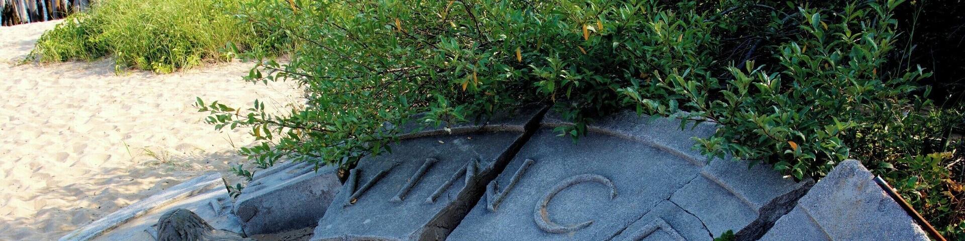 The old stone sign for the Provincetown Theater. The original building was burned down in the 90s and eventually rebuilt to almost an exact replica. It's now used as a retail space, the sign is the only part of the old building that remains, located just out the back on the beach.
#beach