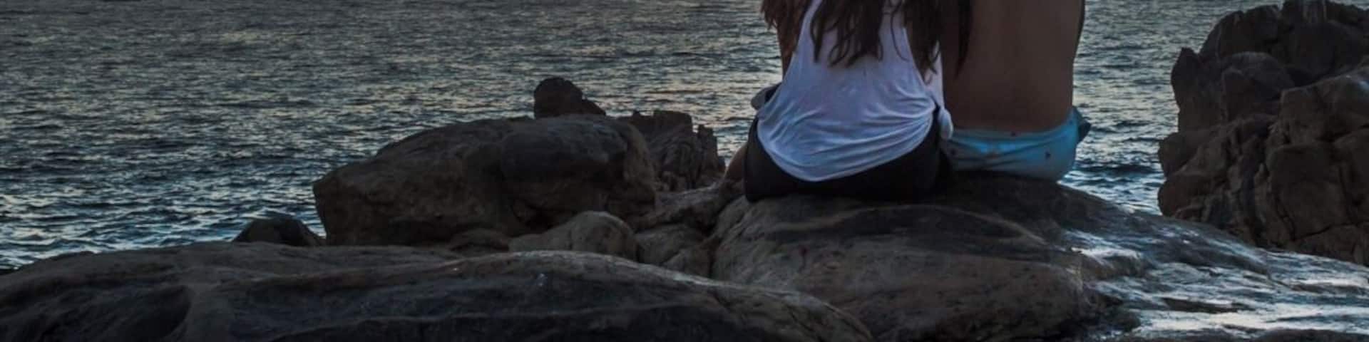 Sunsets over Pacific Ocean are one of those romantic moments that every girl would die for. Puerto Escondido (btw. Mekka for pro surfers from all around the world) seems to be an obvious choice for such a landscape. Try to go as far as Playa Zicatela ends and walk behind the rocks. Not many people there, there is plenty of options for finding hidden gems and good compositions.
#BvSApplication