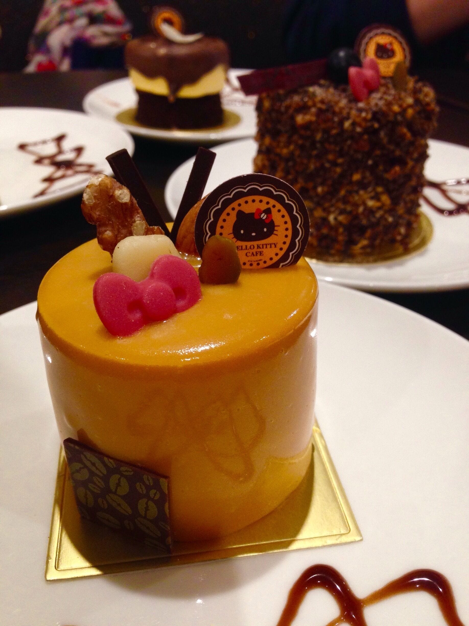 Hello kitty cafe in Adelaide city! Even though the shop's decoration isn't that fancy, but they do serve fancy desserts. Taste is not bad, worth give it a try!
