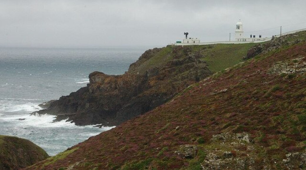 Pendeen Light