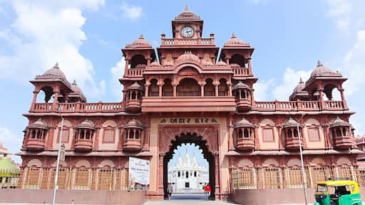 Huge entrance gate of BAPS Shri Swaminarayan Mandir, Rajkot, Gujarat, India.