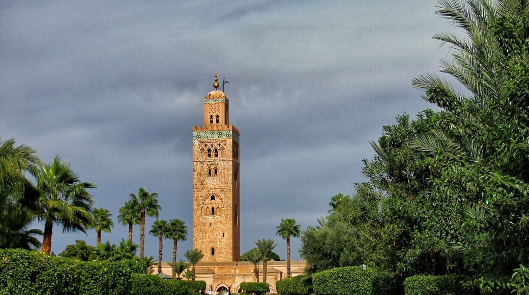 Iconic Tower of Marrakesh is one of the most beautiful place in this exotic city and it is definitely must see sight in Marrakesh.
#LifeAtExpedia
#Morocco
#Green
#Marrakesh
#Temple
#Travel
#Architecture