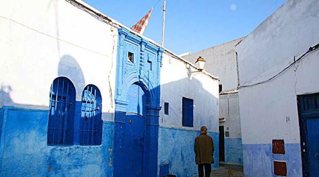 The old part of town has so many beautiful and very special doors. Walking here with a camera is just great!