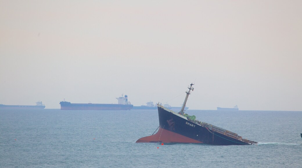 Richards Bay which includes general coastal views