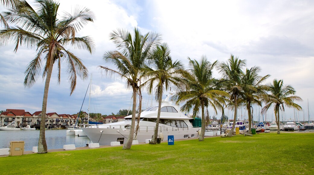 Richards Bay featuring a marina and a garden