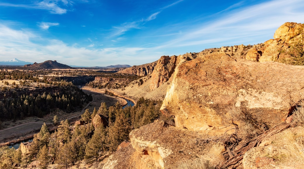 American Landscape during a vibrant winter day. Colorful Sky. Smith Rock