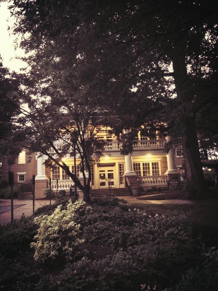 I love checking out college campuses if I'm visiting a college town!