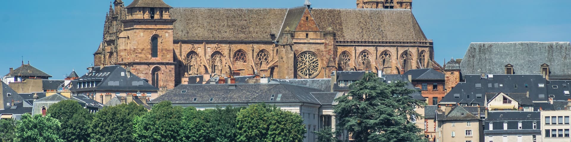 This building is classé au titre des Monuments Historiques. It is indexed in the Base Mérimée, a database of architectural heritage maintained by the French Ministry of Culture, under the reference PA00094108 .
