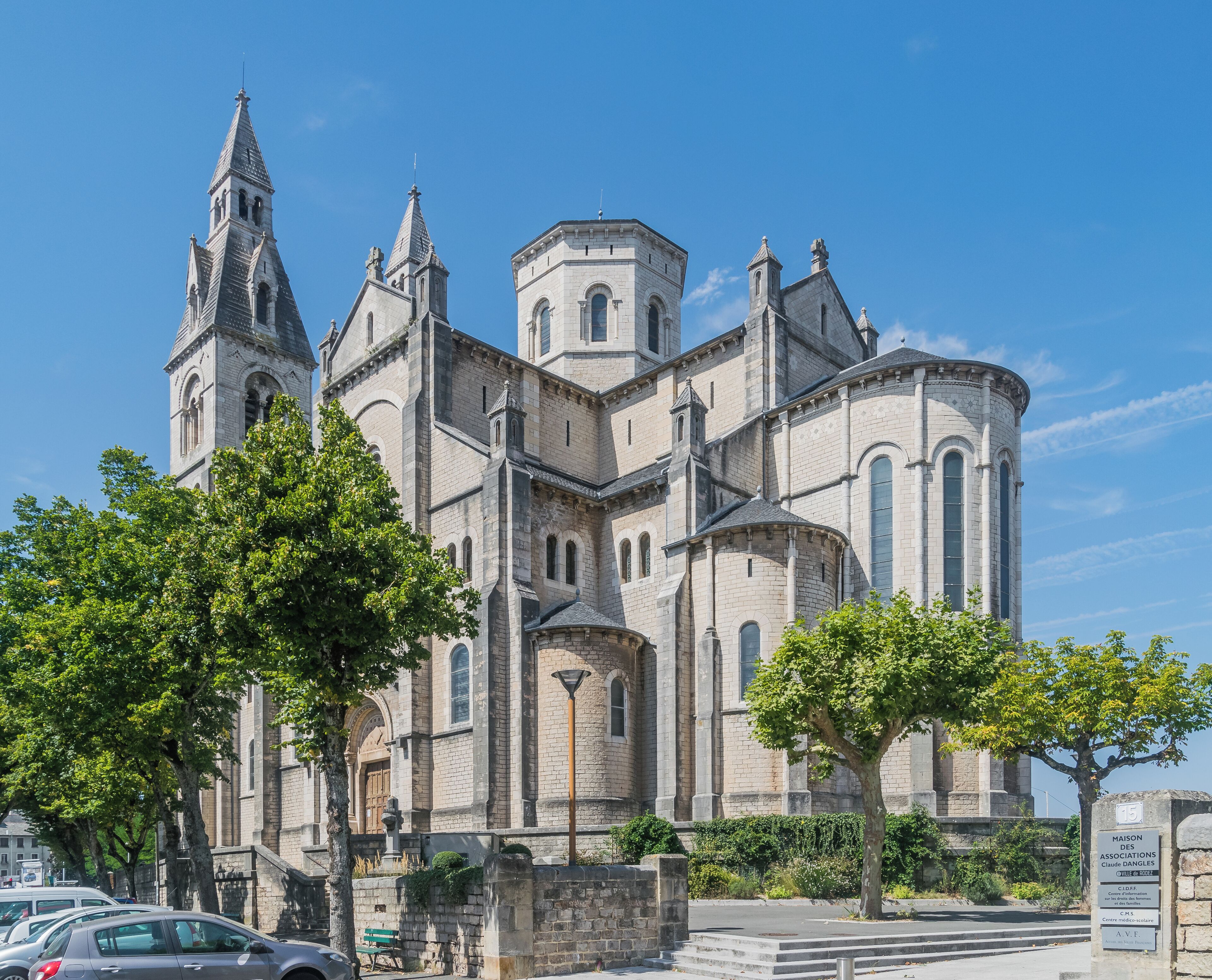 A historic church with multiple towers and arched windows.