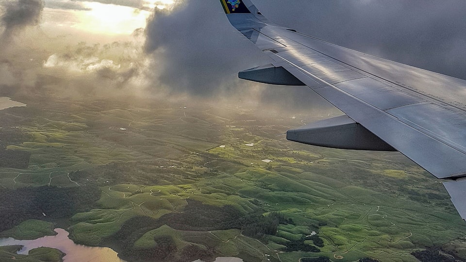 Flying over #Recife #Brazil
#brasil #pernambuco #instagrambrasil #ig_brasil #scenery #thebestofbrasil #topofbrazil #plane #travelingram #instatraveling #traveltheworld #travelphotography #travel #instatravel #traveler #travelgram #traveling #ig_travel_lifestyle #WorldCaptures #instagrammers #TravelStoke #TravelAwesome #PassionPassport #BBCTravel #LiveTravelChannel #view #airplane #Cloud
