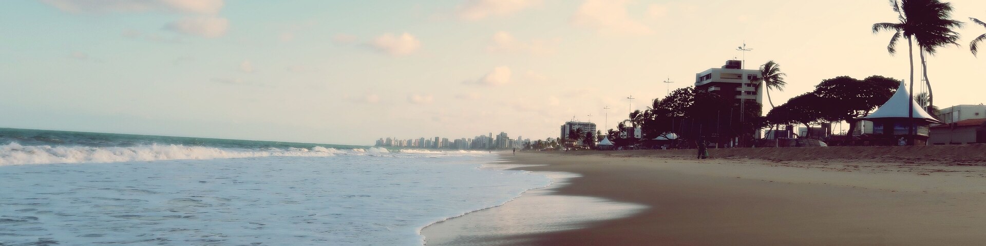 Praia de Boa Viagem. Melhor praia urbana do Brasil.