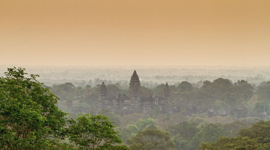 Another place to see day start over Angkor Wat is from Phnom Bakheng, which is not far from Angkor Wat and you get the place pretty much to yourself!