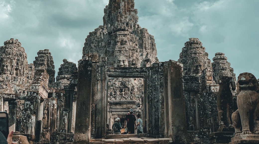 The beautiful Angkor Thom temple