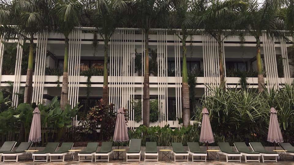 Beautiful mid-century modern hotel in Wat Bo neighborhood of Siem Reap. Design, food, experience and staff were wonderful. #angkorwat #merch