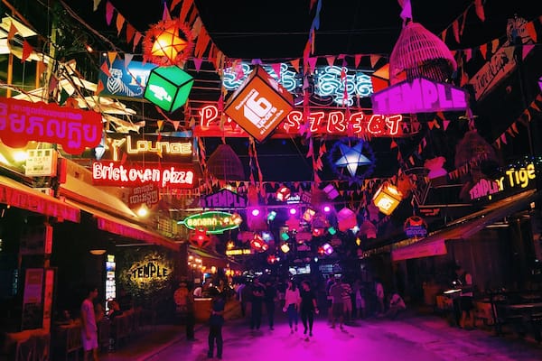 After a tiring temple-hopping day, party your heart out at Pub Street where everyone is welcome!
#LifeAtExpedia