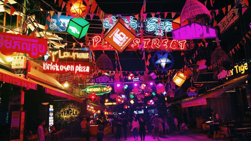 After a tiring temple-hopping day, party your heart out at Pub Street where everyone is welcome!
#LifeAtExpedia