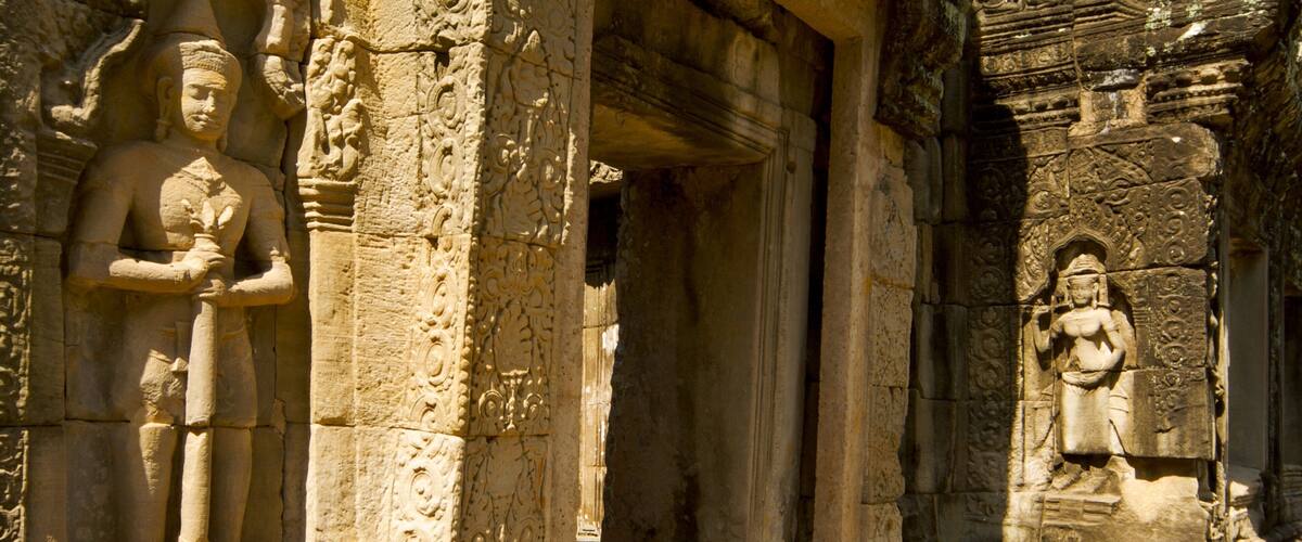 Siem Reap showing a temple or place of worship and heritage architecture