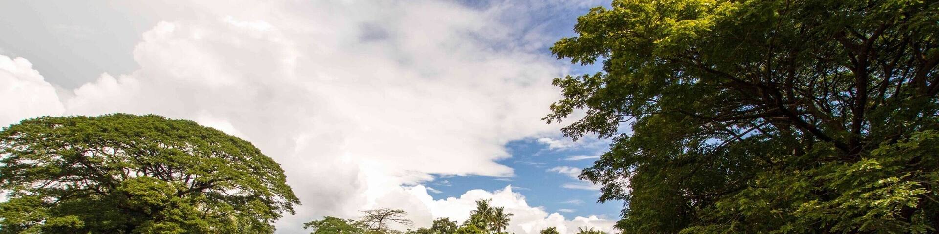 Walking around Bogyoke Park in #Yangon, #Myanmar 🇲🇲
#LifeAtExpedia