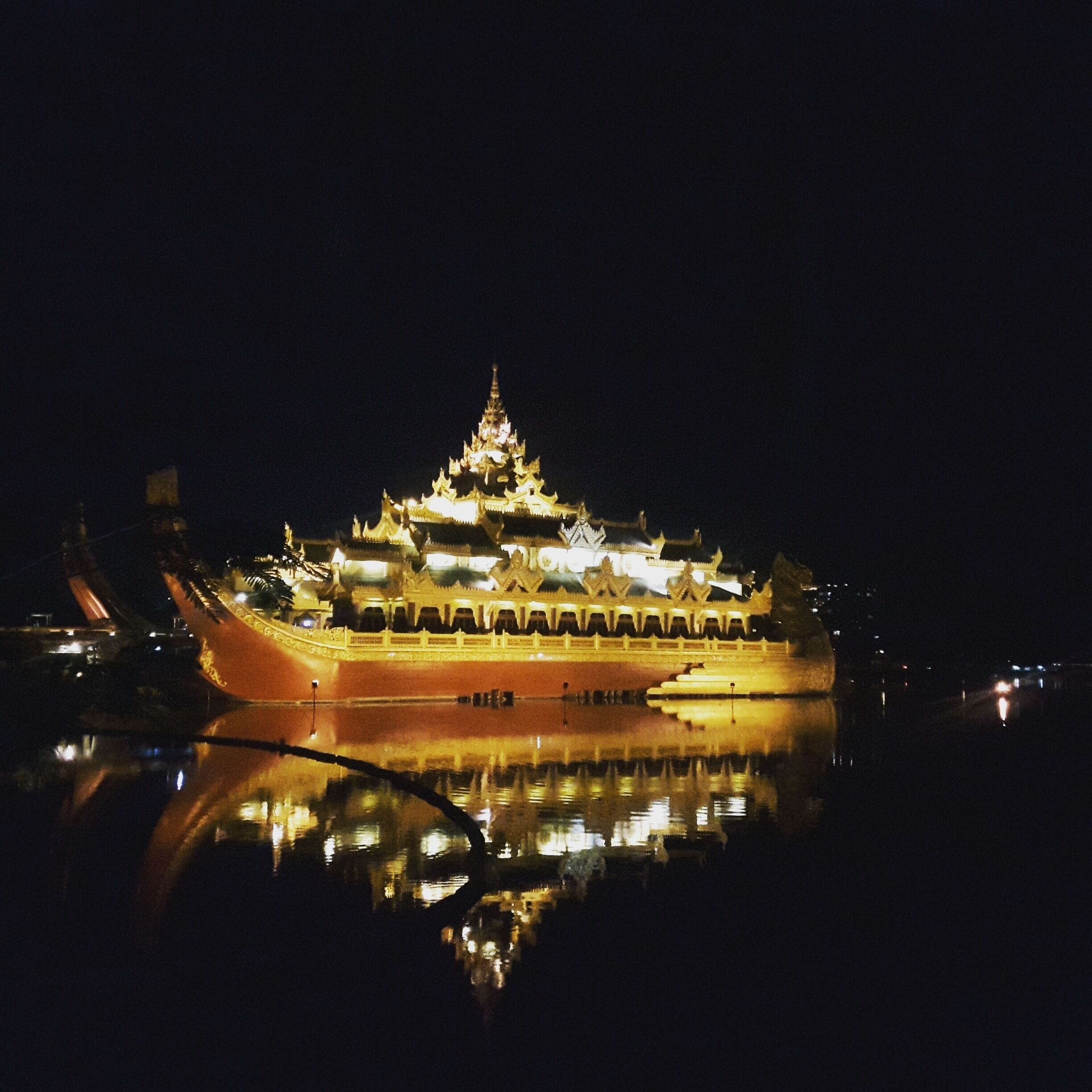 Dinner by the lake side with this view right in front of me. @myanmartourism
#mitalistraveldiary #travelislife #lovingit #lovetheworld #lovetraveling #blogging #travelblogging #bloggers #bloggerstyle #travelblogger #femaletraveler #femaletravelbloggers #solotrip #vacationmode #travel #travelersnotebook #travelersdiary #traveler #natgeoyourshot #airbnboftheday #myanmar #myanmartourism