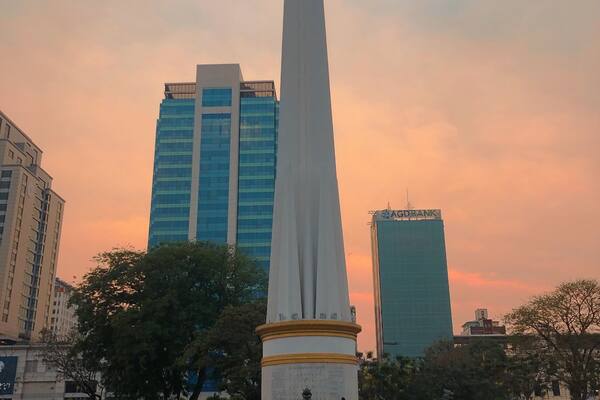 Sunset in Maha Bandula Park is pretty nice. So many locals come to hang out, meet friends, read, listen to music and play. A beautiful spot.