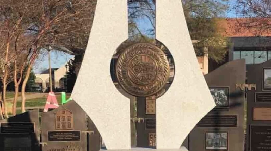 Virginia Union University (VUU) is a historically black university located in Richmond, Virginia, United States. It took its present name in 1899 upon the merger of two older schools, Richmond Theological Institute and Wayland Seminary, each founded after the end of American Civil War by the American Baptist Home Mission Society. In 1932, Hartshorn Memorial College, a women's college, merged with VUU. @ Virginia Union University