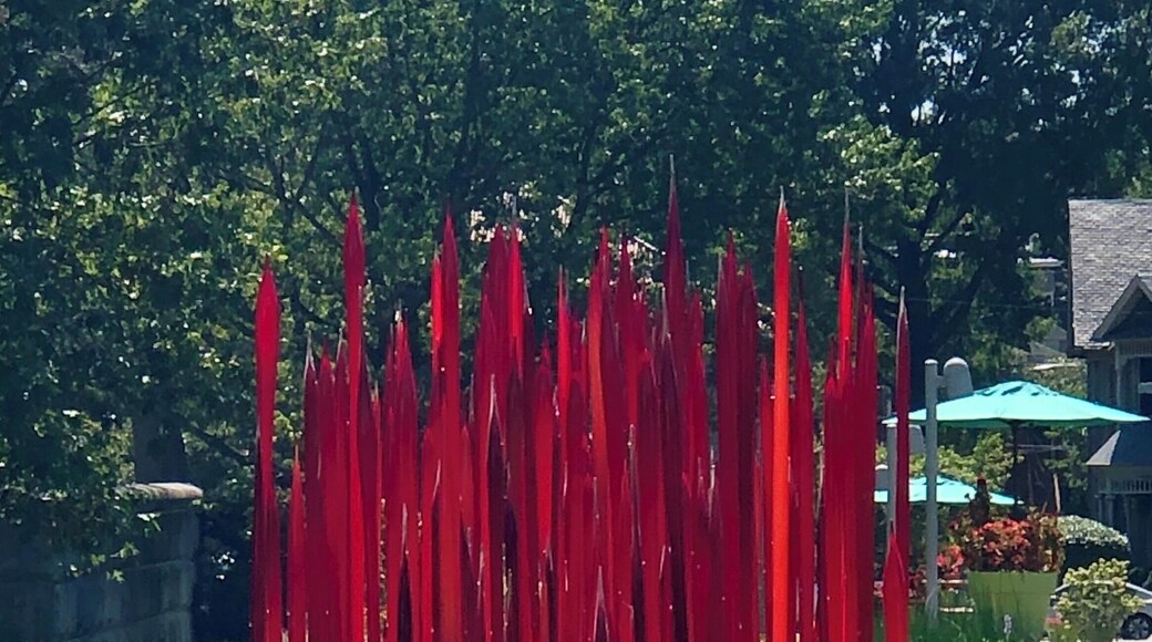 Chihuily art installation outside the museum. It is titled Red Reeds.