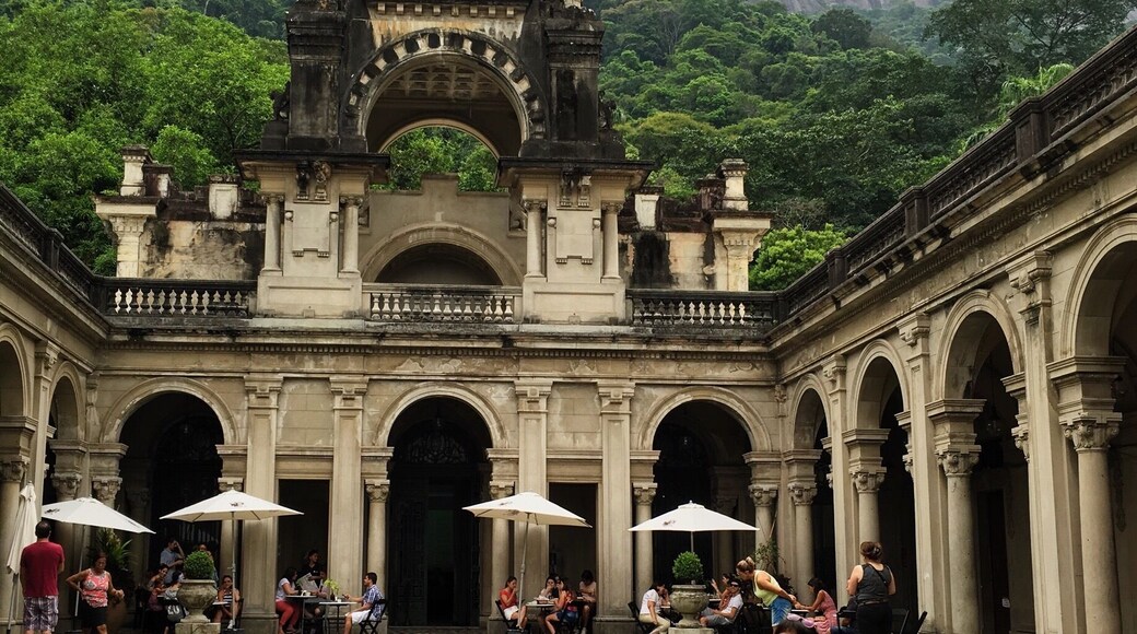 just the dreamiest place to have brunch