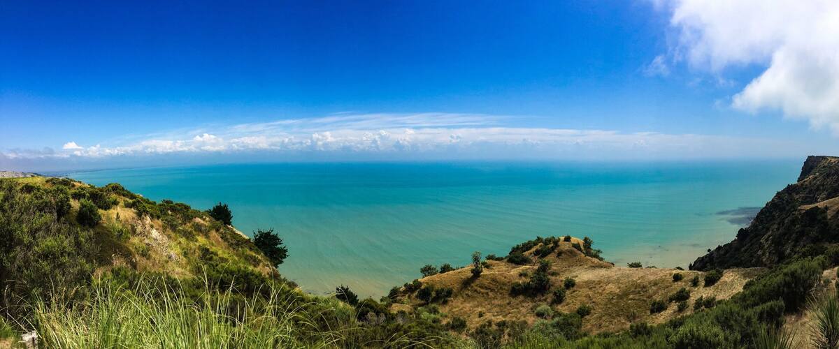 Limestone cliffs near Cape Kidnappers Golf course, with views of South Pacific Ocean, New Zealand