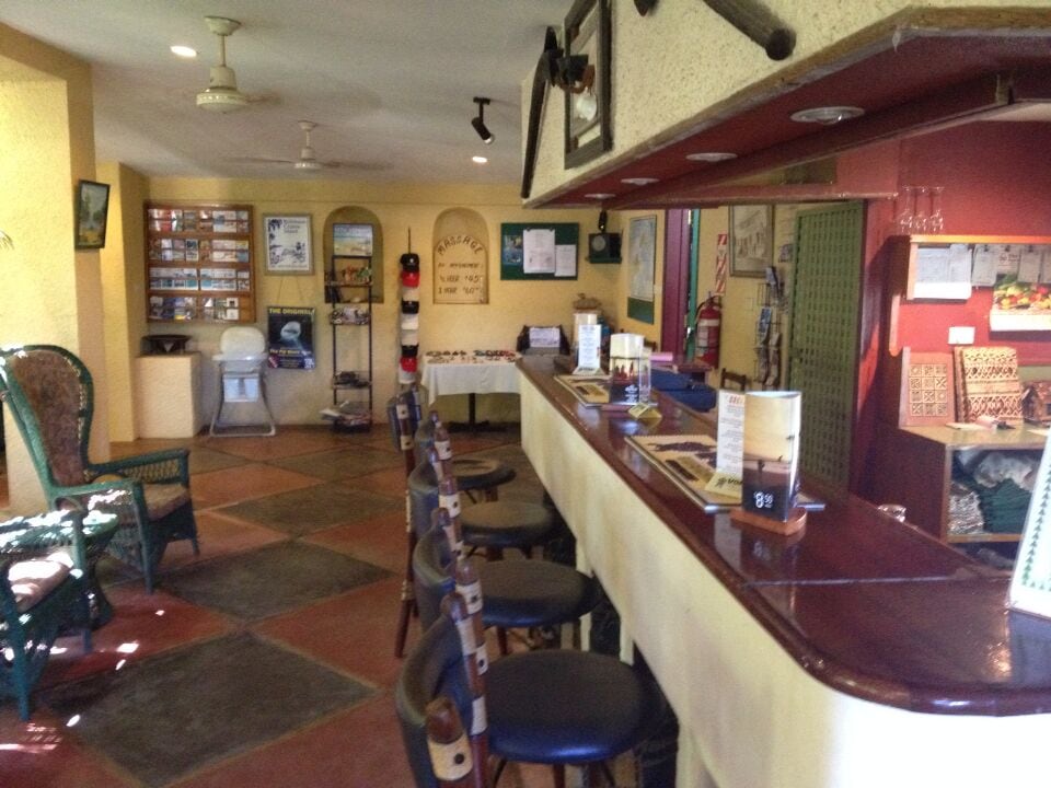 A cool spot right next to the intercontinental. About half the price. And you can walk 2 minutes next door and enjoy all the amenities of the intercon. 