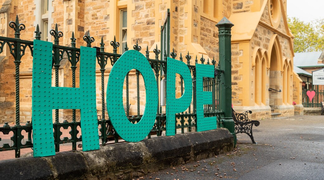Mount Barker featuring heritage architecture, a church or cathedral and signage