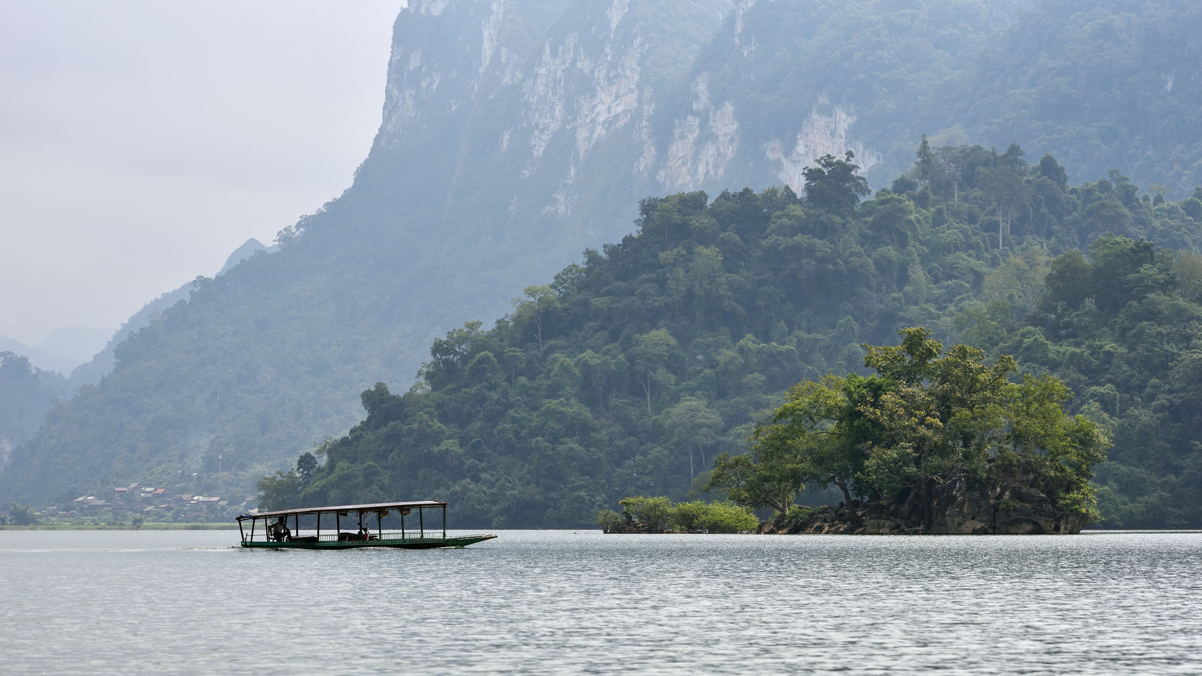 Ba Be Lake (Vietnam)