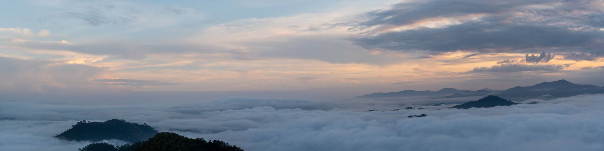 Panorama beautiful view of sea of mist at AyersWeng