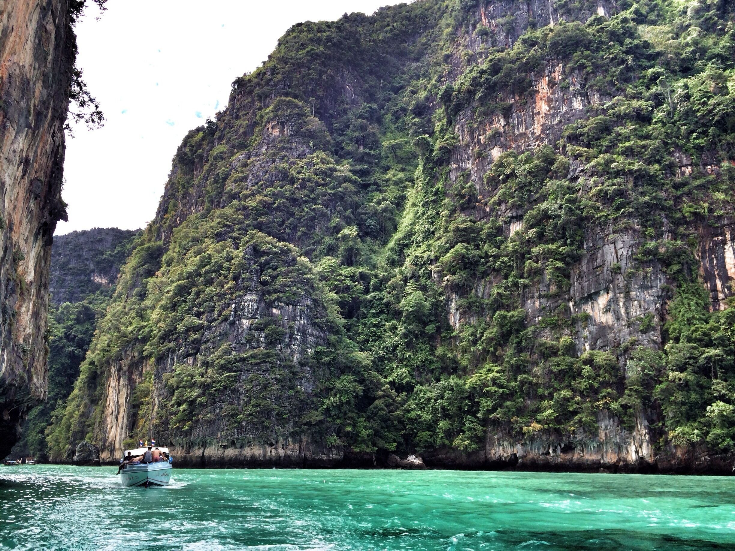 #beach #gogreen #sea #sand #niceweather  #phiphi #island #krabi #south #thailand 