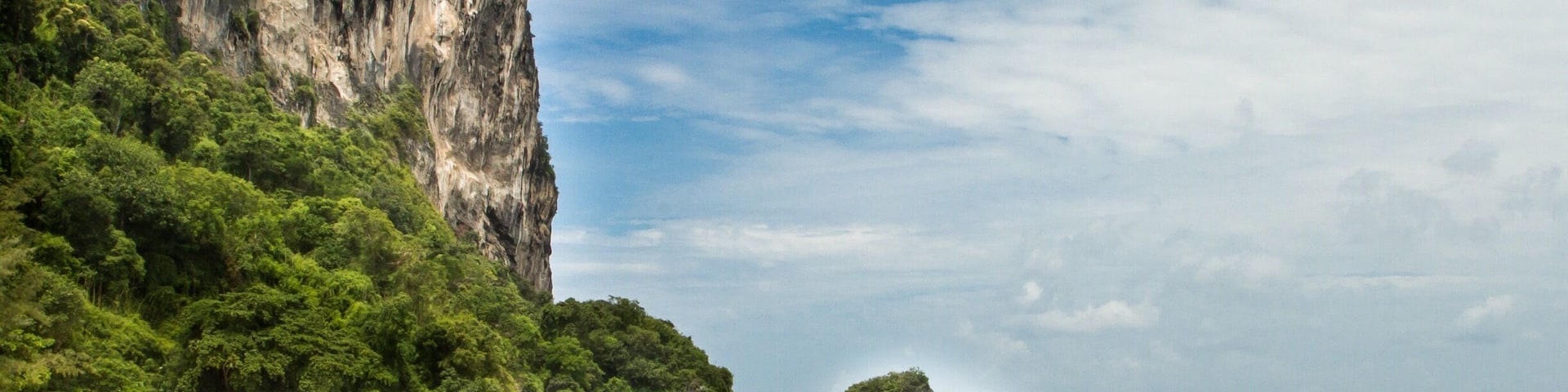 Ah, the beautiful beaches of Thailand, it's a beautiful country to visit!!!