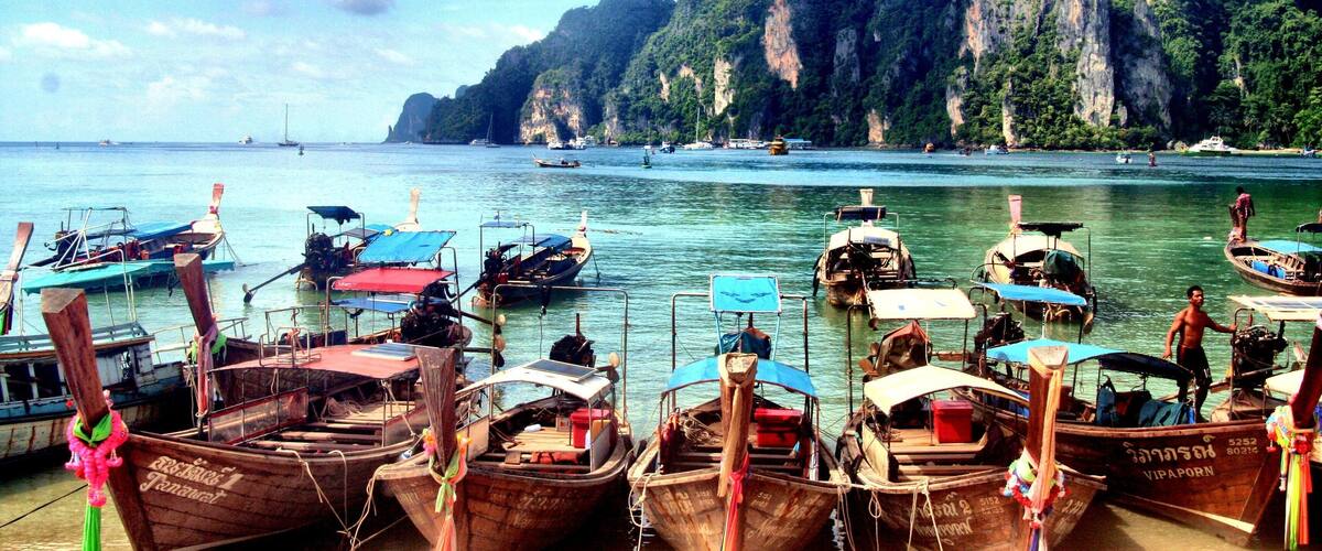 Koh Phi Phi Island, Thailand
#kohphiphi #thailand #southeastasia
#beach