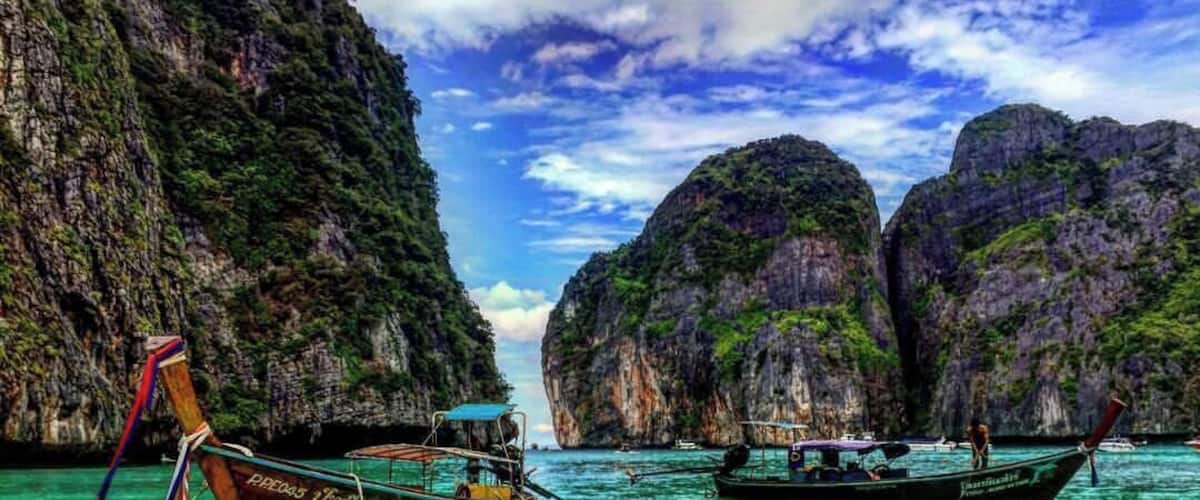 If there was ever a place to get stranded, this would be it. As a matter of fact, I probably wouldn't even be opposed.