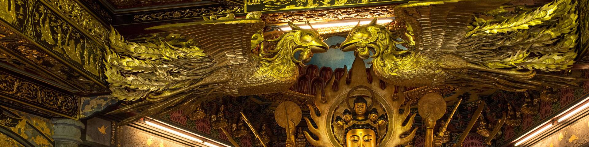 Thousand-armed Goddess of Mercy at Guandu Temple in Taipei, Taiwan 關渡宮の千手観音像