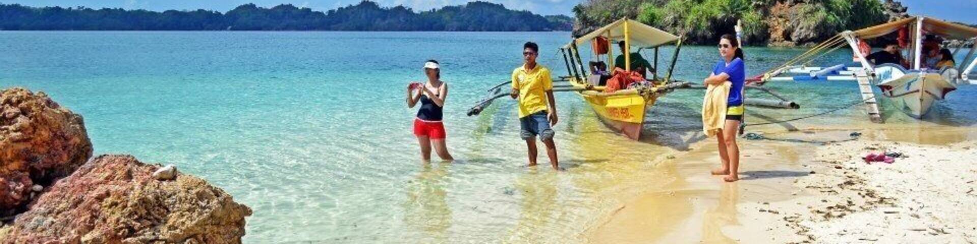clean and white beaches, mountain lodges, hospitable people and had a chance to see their research center where they breed and study different species of fish. and also got a chance to meet a "pagong"
#outdoors #beach #summer #guimaras #visayas #philippines #sky #sand #island #swim #water #nature