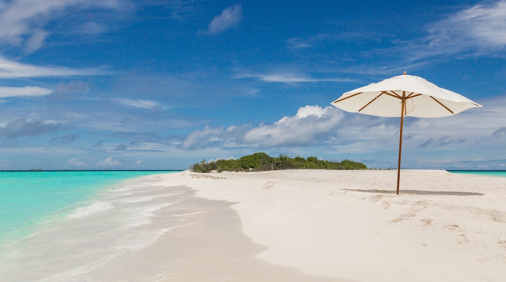 Sonnenschirm am Strand Atoll Insel Malediven