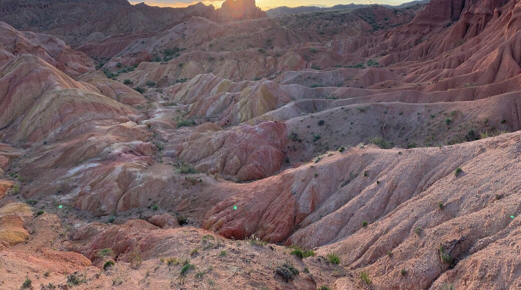 Well worth getting up early for. Love the diversity in n landscapes. Join us when we come back here: discoverthetopfloor.com