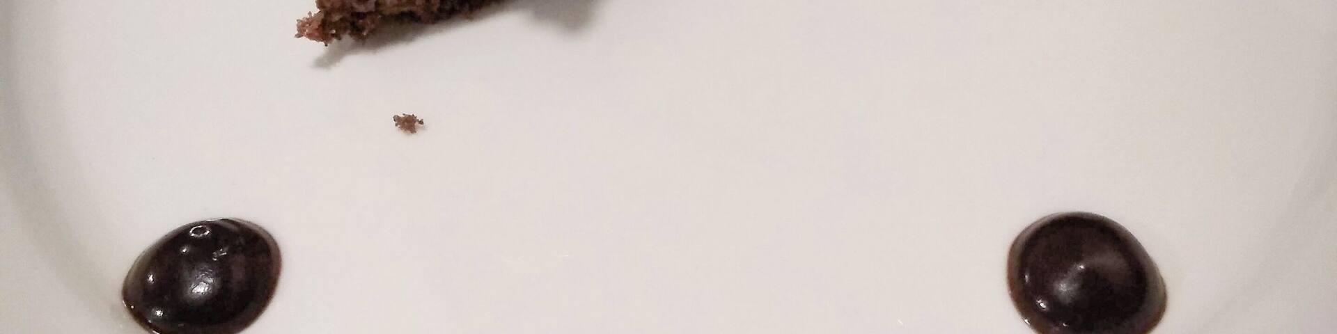 The food here is excellent. The driver of the shared ride to Semey even told us that it's the best restaurant in town.
We were staying at Hotel Europa (in the same building), so, naturally, we gave it a try.
#delicious #GoodEats