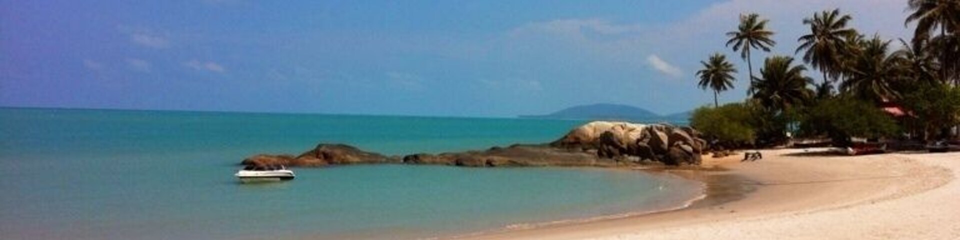 A friendly beach to swim in all day.