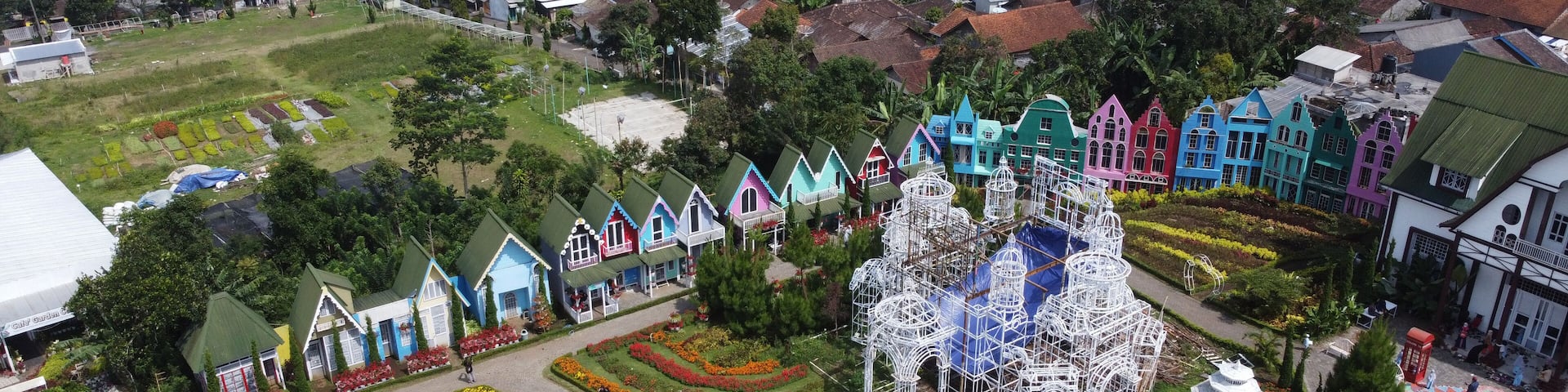 Top view of beautiful flower garden in the middle of the city