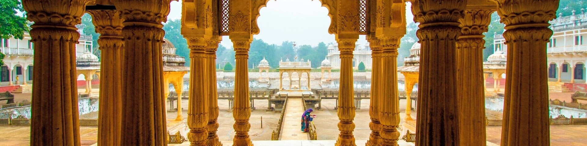 Cenotaphs dedicated to the Queen Maharani Sakhya Raje Scindia at Shivpuri in the state of Madhya Pradesh, India. These cenotaphs are surrounded by Mughal gardens and have a streak of fountains between them. Very beautiful Man made miracles, lost in time...
#LifeAtExpedia