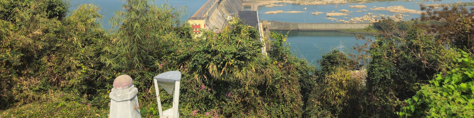 Hirakud Dam is built across the Mahanadi River, about 10 kilometres from Sambalpur in the state of Odisha in India. It is the longest earthen dam in the world.