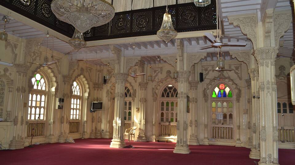 400 years old mosque , heritage site still used for prayers in Morbi, India